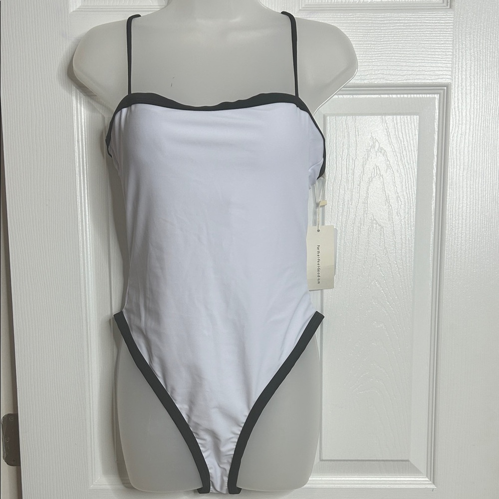 Commense White Swim One Piece Black Trim M